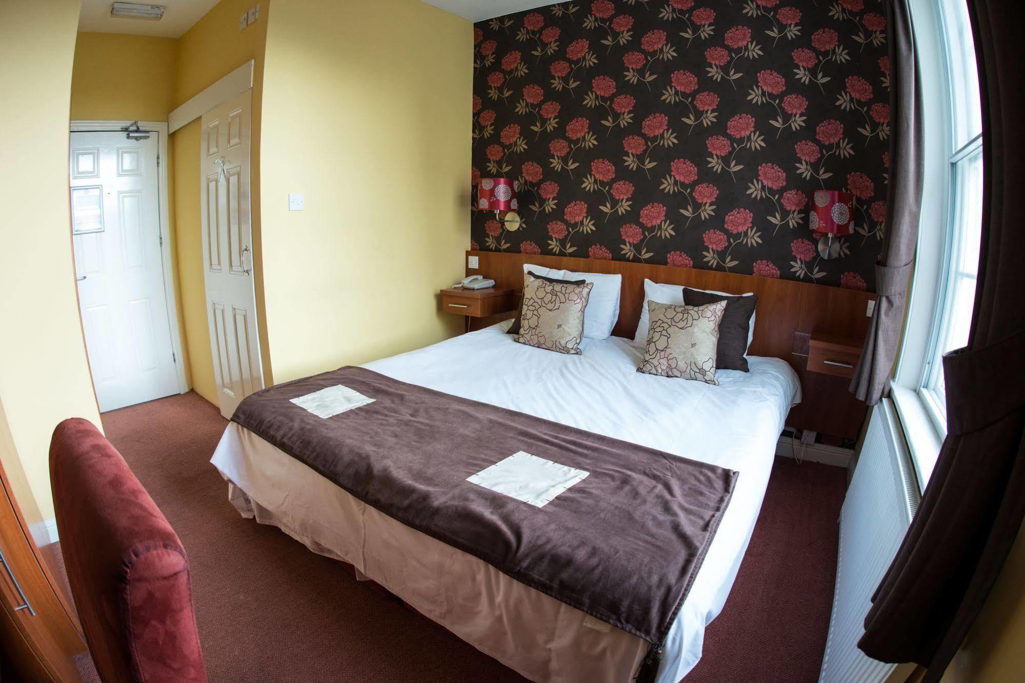 Thomas James Hotel Royal Royal Leamington Spa Exterior foto